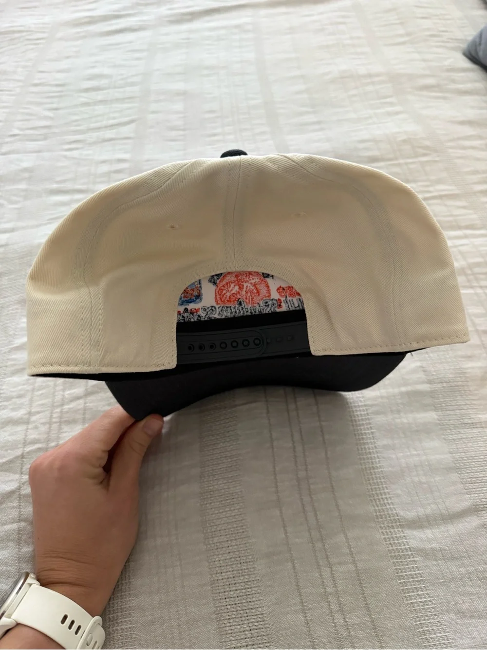 ‘47 NHL Stadium Series 2026 Tampa Bay White and Navy Hat - Picture 2 of 5